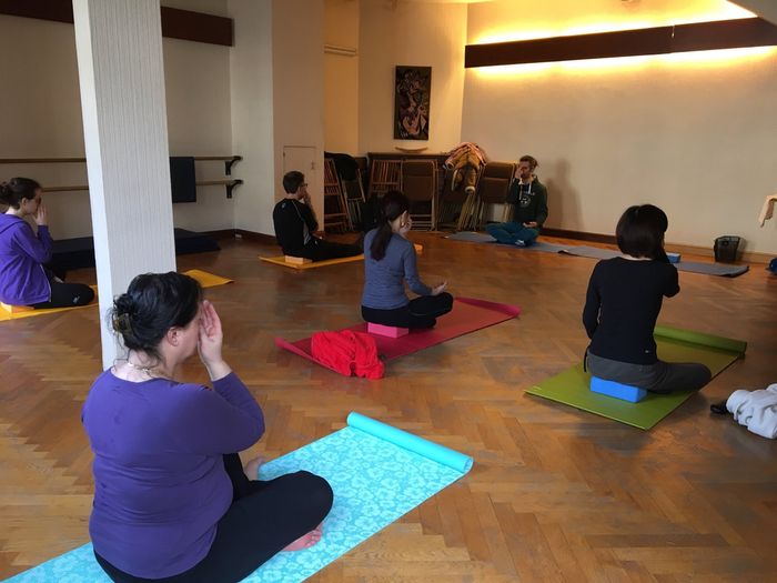 Cours de yoga Aïkantika à Bourg-la-Reine